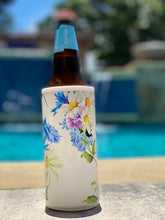 Load image into Gallery viewer, White Daisy with blue flowers skinny can or bottle koozie or tumbler